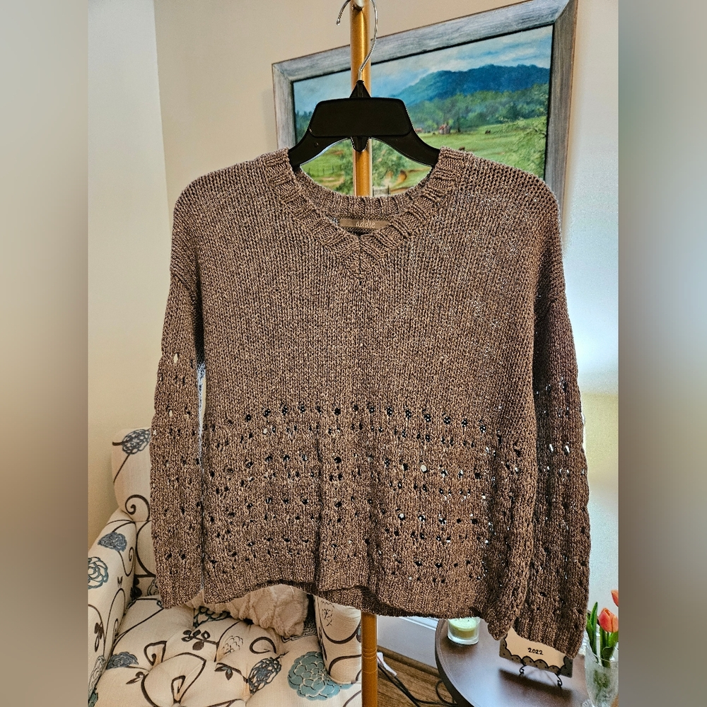 Addie Cozy Sweater Sz Med - Picture 2 of 4
